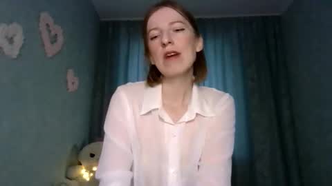 Snapshot of sweet_lilbunny chatting on September 17, 2:15 am sweet_lilbunny online show from September 17, 2:15 am