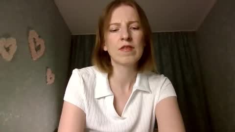 Snapshot of sweet_lilbunny chatting on October 8, 3:18 pm sweet_lilbunny online show from October 8, 3:18 pm