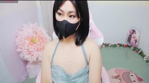 Lily online show from April 30, 11:20 pm