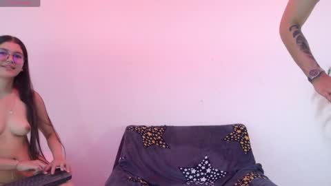 Mia online show from May 8, 12:33 pm