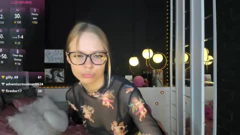 Lucy online show from February 19, 8:13 am