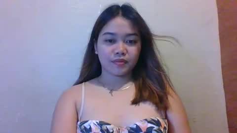 Snapshot of sweet_mae28xx chatting on October 5, 6:00 am sweet_mae28xx online show from October 5, 6:00 am
