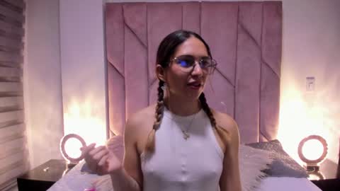 Snapshot of sweet_meelody chatting on September 27, 11:46 pm Melody online show from September 27, 11:46 pm