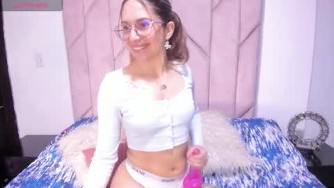 Snapshot of sweet_meelody chatting on October 11, 2:27 am Melody online show from October 11, 2:27 am