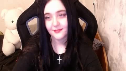 Snapshot of sweet_my_dream chatting on December 18, 3:44 pm sweet_my_dream online show from December 18, 3:44 pm