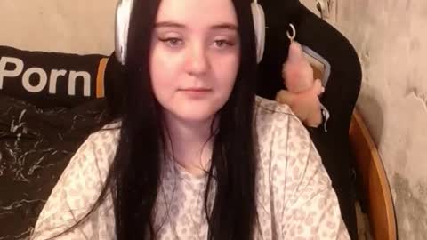 Snapshot of sweet_my_dream chatting on October 16, 1:11 pm sweet_my_dream online show from October 16, 1:11 pm