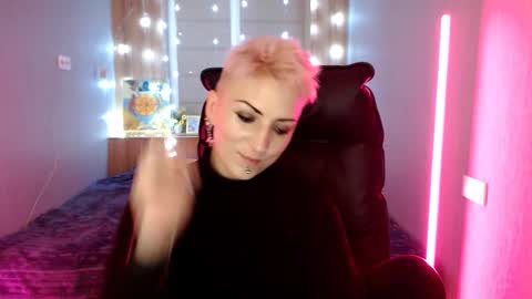 sweet_n_strong online show from December 16, 1:17 pm