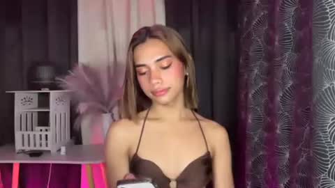 sweet_nikki03 online show from October 23, 7:04 pm