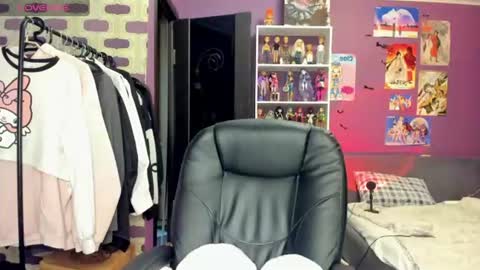 kira online show from July 15, 7:18 pm