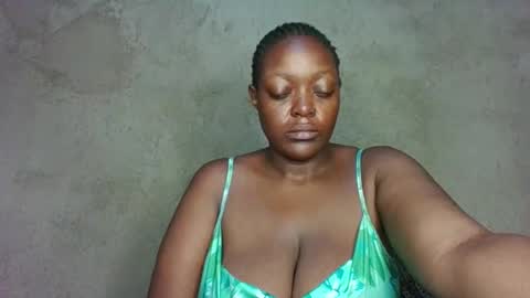sweet_pie29 online show from May 1, 2:16 am