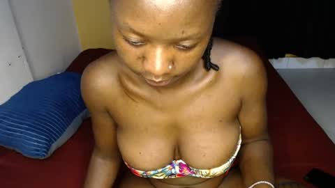ellanah Tracie online show from June 29, 12:07 am