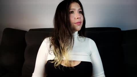              online show from March 25, 9:05 am