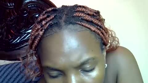 sweet_strawberina online show from March 26, 10:26 pm