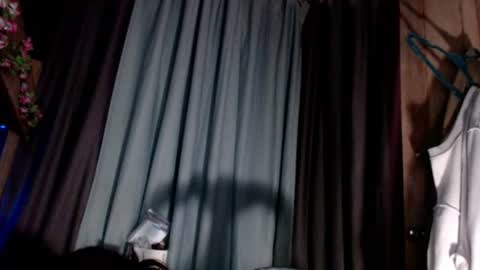 sweet_vell online show from June 23, 10:27 pm