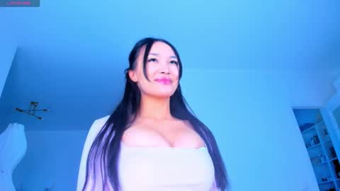 Yasu online show from December 22, 10:00 am