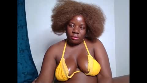 Snapshot of sweetafricangal chatting on October 8, 3:40 pm NASHA online show from October 8, 3:40 pm