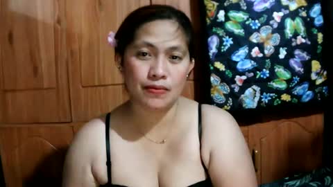 Snapshot of sweetaloha34 chatting on March 11, 4:30 am sweetaloha34 online show from March 11, 4:30 am