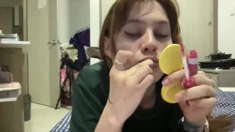 SweetAura0 0  online show from February 5, 11:41 pm