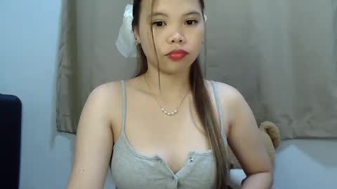 Snapshot of sweetbianca25 chatting on March 8, 9:08 pm sweetbianca25 online show from March 8, 9:08 pm