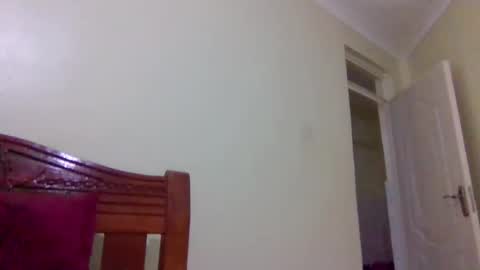 Snapshot of sweetbrwntit chatting on October 4, 10:46 am sweetbrwntit online show from October 4, 10:46 am
