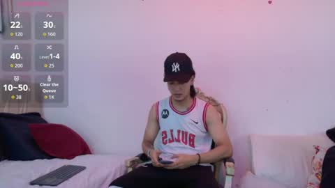 sweetbutspicy online show from June 18, 12:10 pm