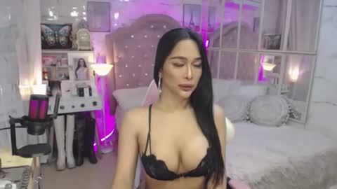 Snapshot of sweetbutwildcarla chatting on October 15, 5:32 am Carla online show from October 15, 5:32 am