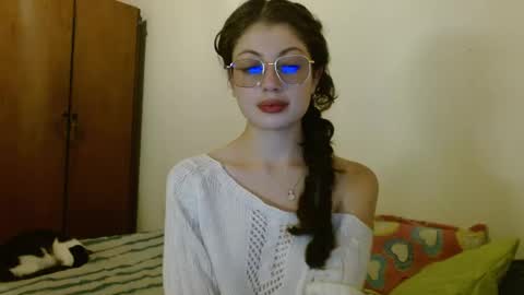 sweetcalm_ online show from May 22, 4:52 am