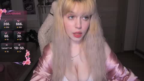 Lisa online show from February 3, 2:55 pm