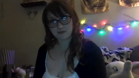 Snapshot of sweetdarcydoll chatting on October 20, 6:51 am sweetdarcydoll online show from October 20, 6:51 am