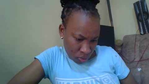 Snapshot of sweetdiva2012 chatting on October 21, 4:39 am sweetdiva2012 online show from October 21, 4:39 am