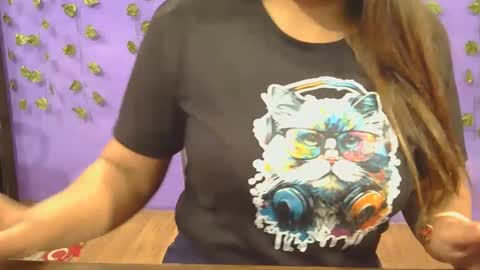 sweetdream220 online show from January 1, 9:28 am