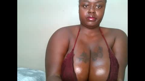 sweetest_snack online show from February 2, 5:04 am