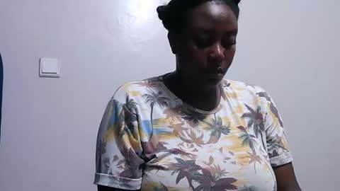 sweetgal11 online show from April 29, 8:13 pm