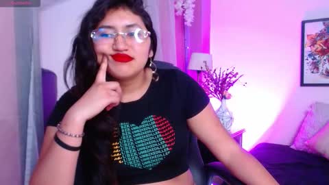 Snapshot of sweetgh_ chatting on October 2, 12:04 pm Sweet online show from October 2, 12:04 pm