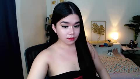 Snapshot of sweetgirl_mayxx chatting on October 13, 1:18 am May online show from October 13, 1:18 am