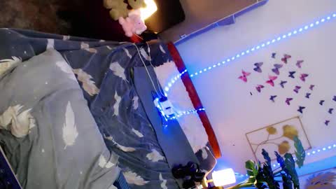 May online show from March 4, 6:27 pm