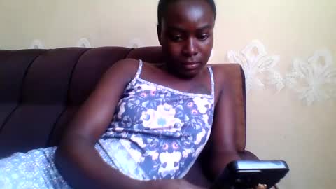 sweetgurl05 online show from July 16, 9:45 am