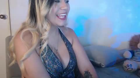 Snapshot of sweethotsin_sexy69 chatting on January 4, 6:41 am online show from January 4, 6:41 am