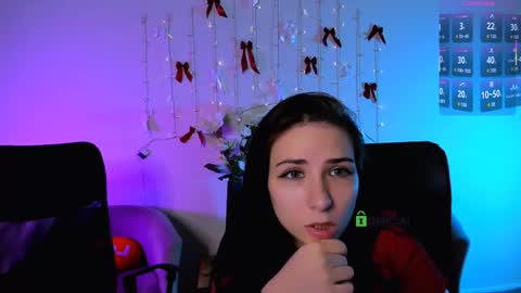 Chloe online show from February 7, 10:07 am