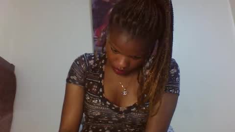 sweetie lee online show from February 4, 2:15 am