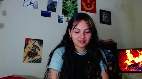 Snapshot of sweetie_maryy chatting on January 28, 6:28 pm Maria my insta sweetie maryy online show from January 28, 6:28 pm