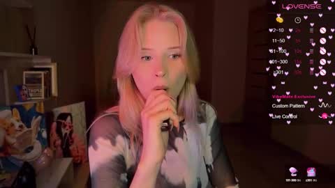 Snapshot of sweetielis chatting on September 21, 4:44 pm sweetie Lisa3 online show from September 21, 4:44 pm