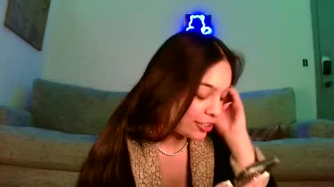 Snapshot of sweetieslikebutter chatting on February 20, 8:14 pm Blu Sweets online show from February 20, 8:14 pm