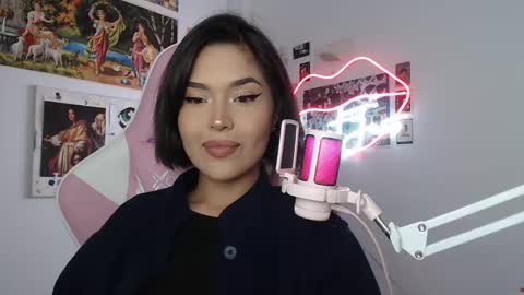 SweetJess online show from February 24, 5:11 am