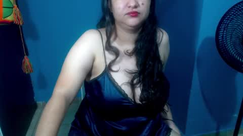 Snapshot of sweetkelly19 chatting on September 17, 12:19 pm sweetkelly19 online show from September 17, 12:19 pm