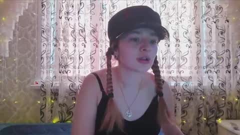 sweetliaison online show from March 13, 7:11 am