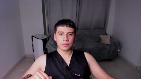 Lian online show from February 9, 3:32 am