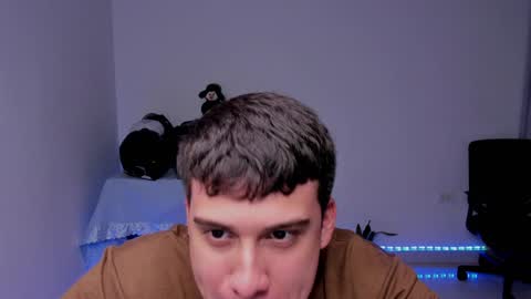 Lian online show from December 13, 3:38 am