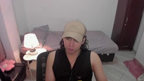 Lian online show from April 24, 2:35 am