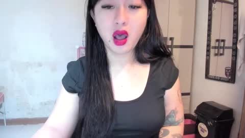 Zoe online show from February 22, 7:25 pm